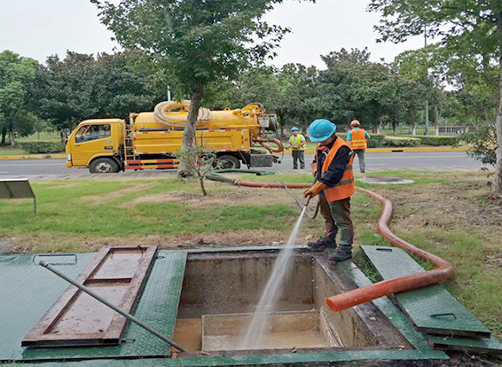 金江镇化油池清理